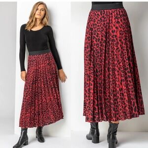 Worthington Leopard Print Red Skirt sz M NWOT